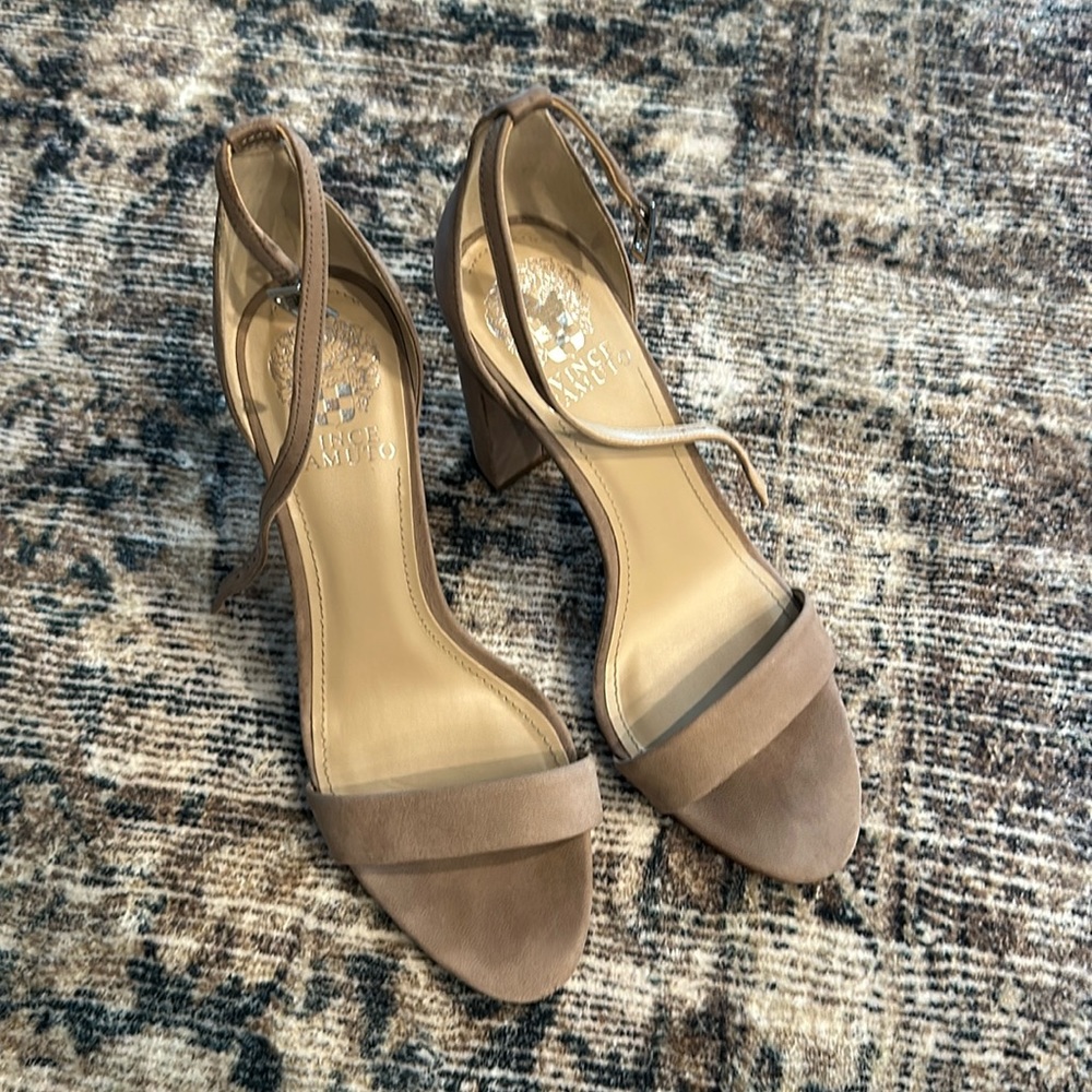 Open toe taupe Vine Camuto heels